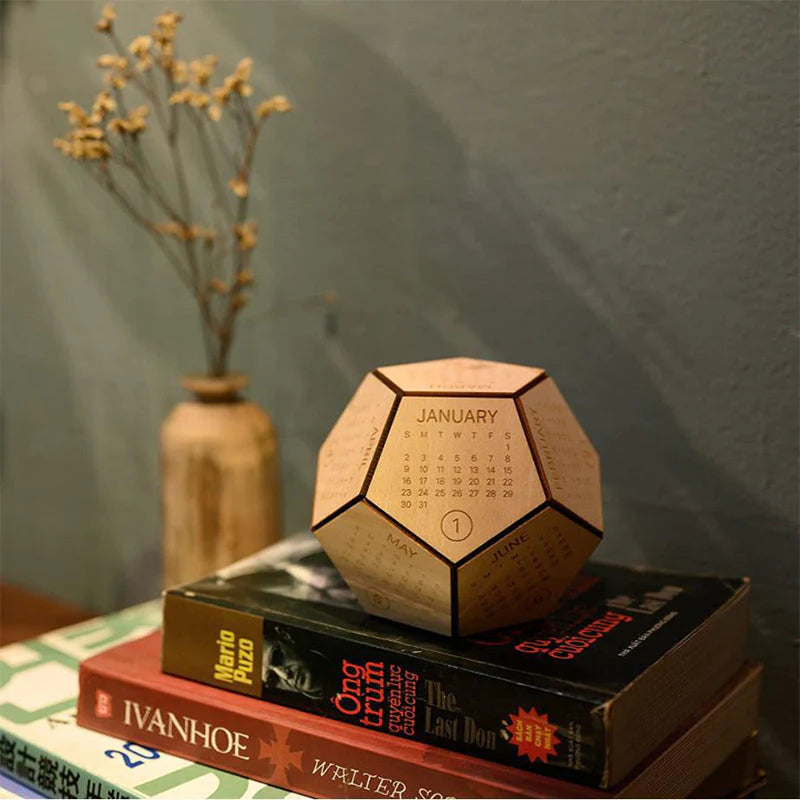 DIY Wooden Desk Calendar 2023/Dodecahedron - 12 Months